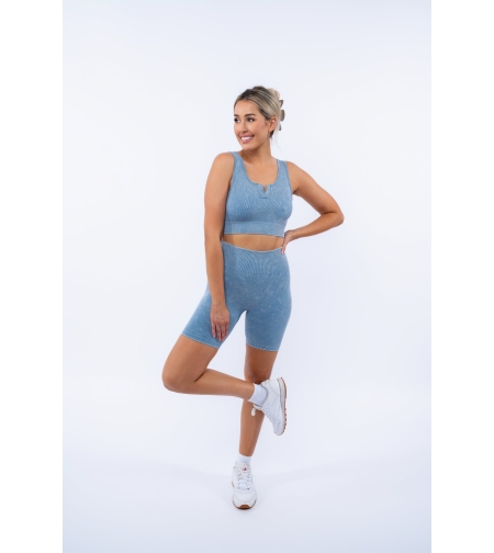 Rib Top With Slit