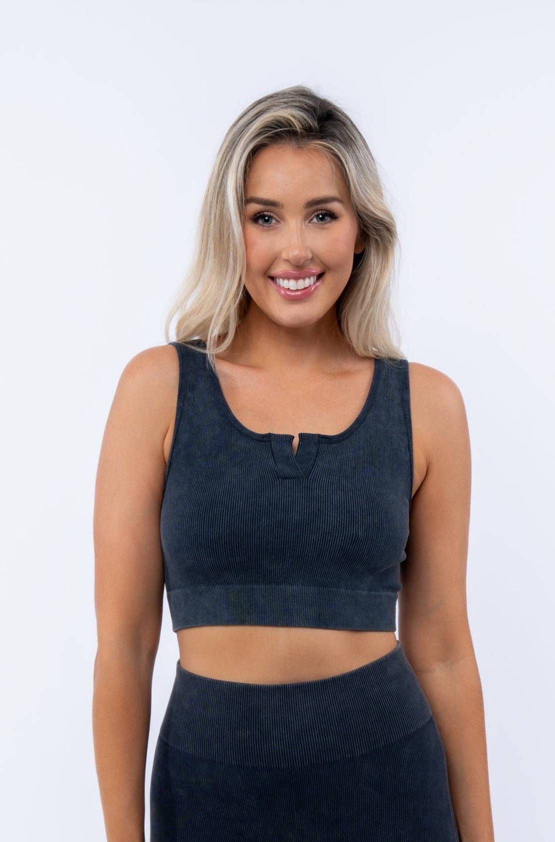 Rib Top With Slit